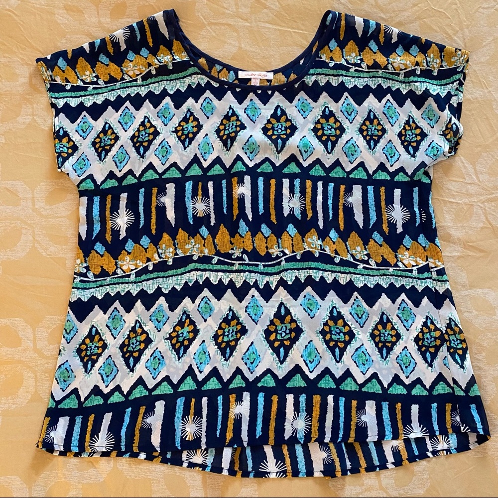 Flowy boho patterned top